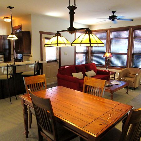 Apartamento Tremblant Les Eaux - Location Adp Mont-Tremblant Exterior foto
