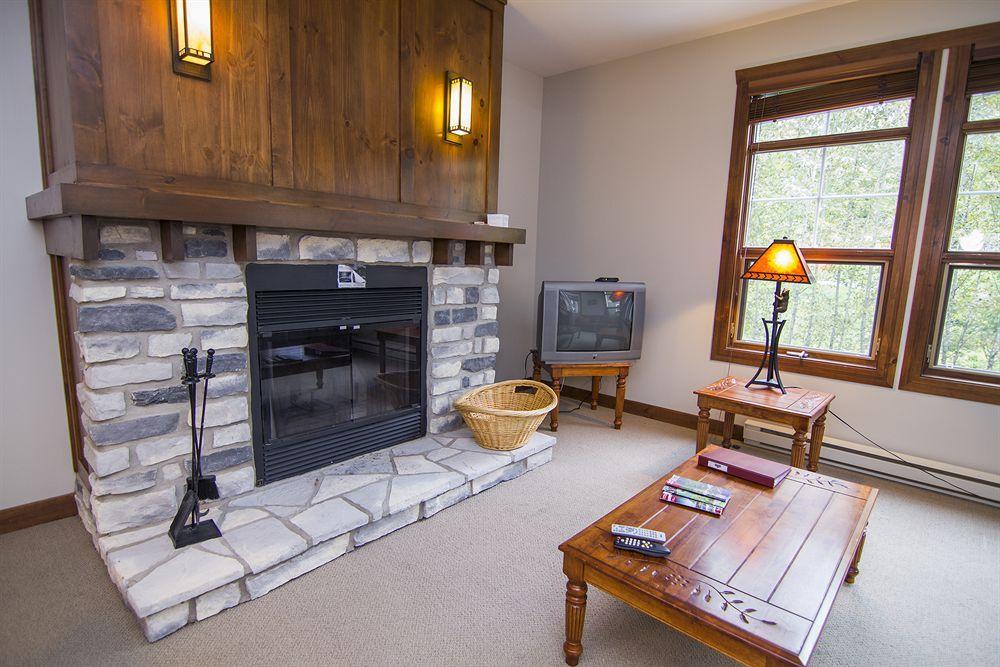 Apartamento Tremblant Les Eaux - Location Adp Mont-Tremblant Exterior foto