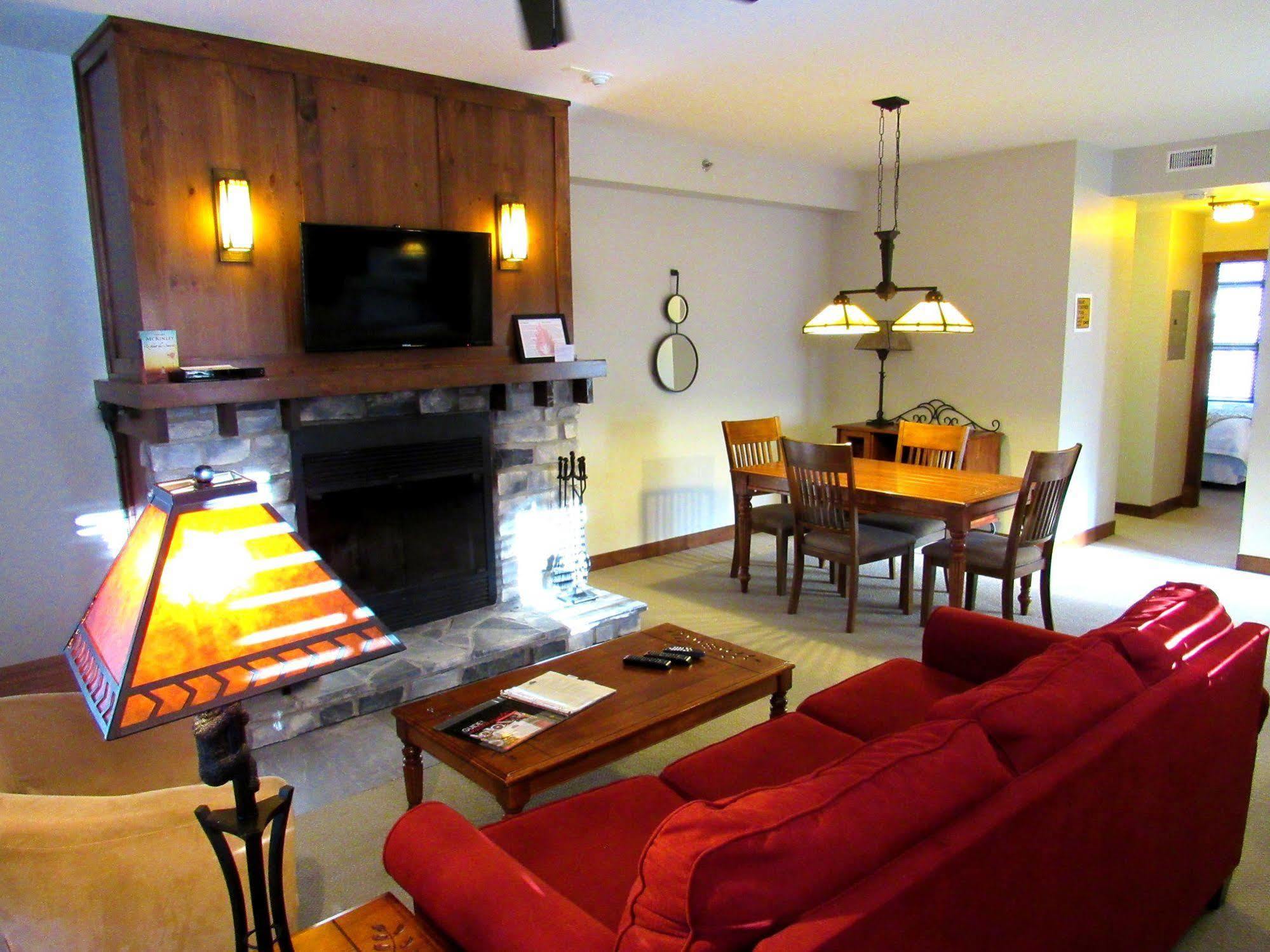 Apartamento Tremblant Les Eaux - Location Adp Mont-Tremblant Exterior foto