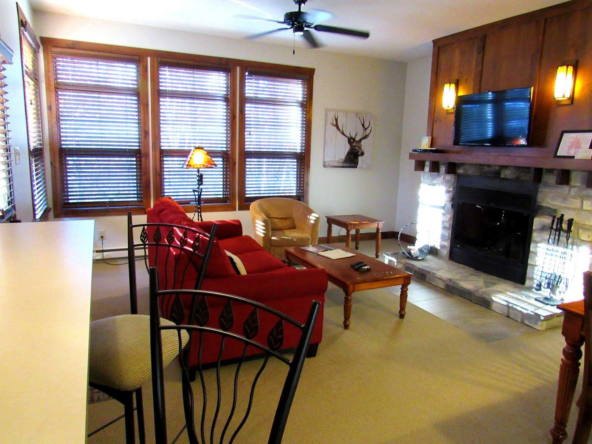 Apartamento Tremblant Les Eaux - Location Adp Mont-Tremblant Exterior foto