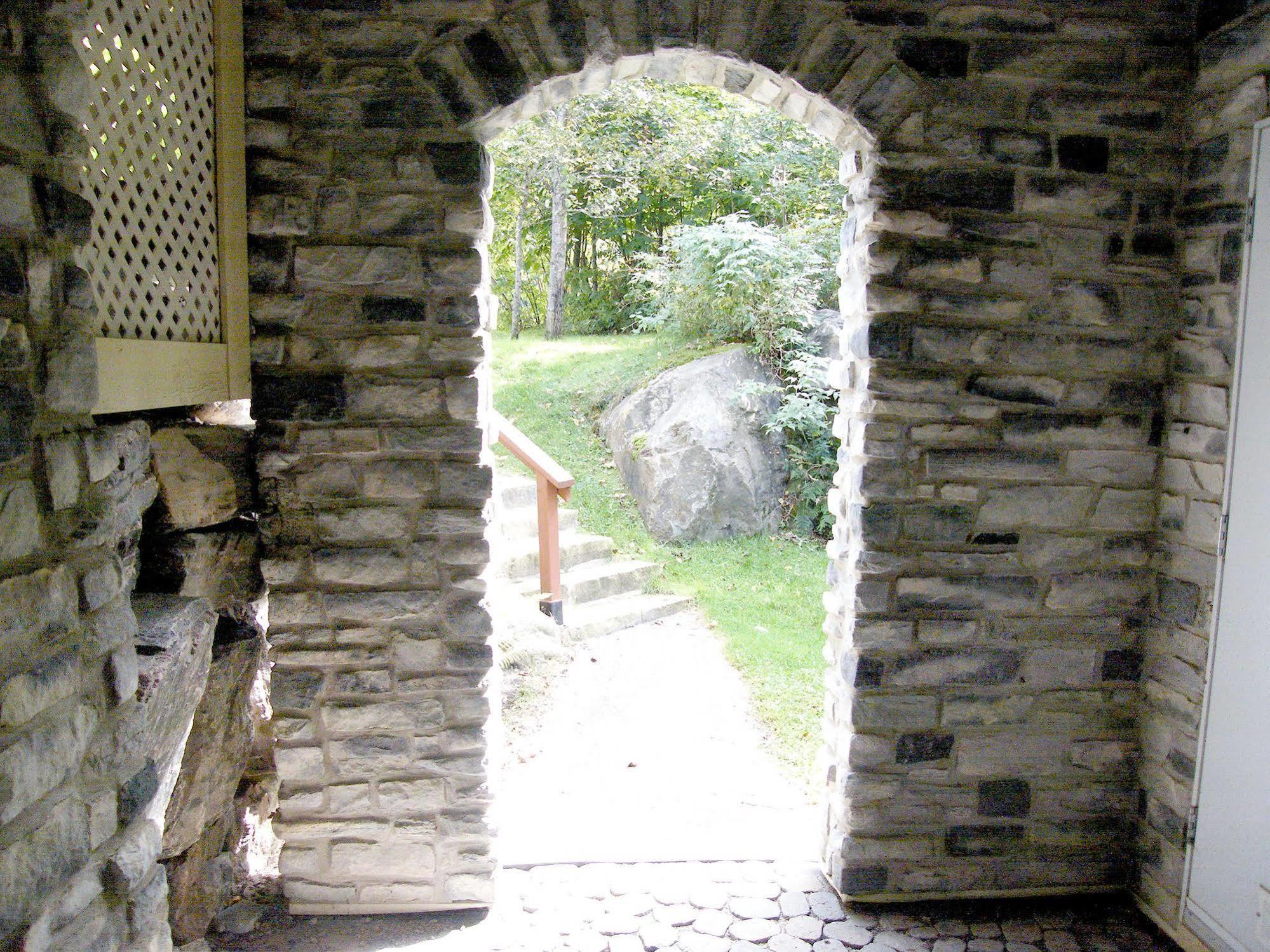 Apartamento Tremblant Les Eaux - Location Adp Mont-Tremblant Exterior foto