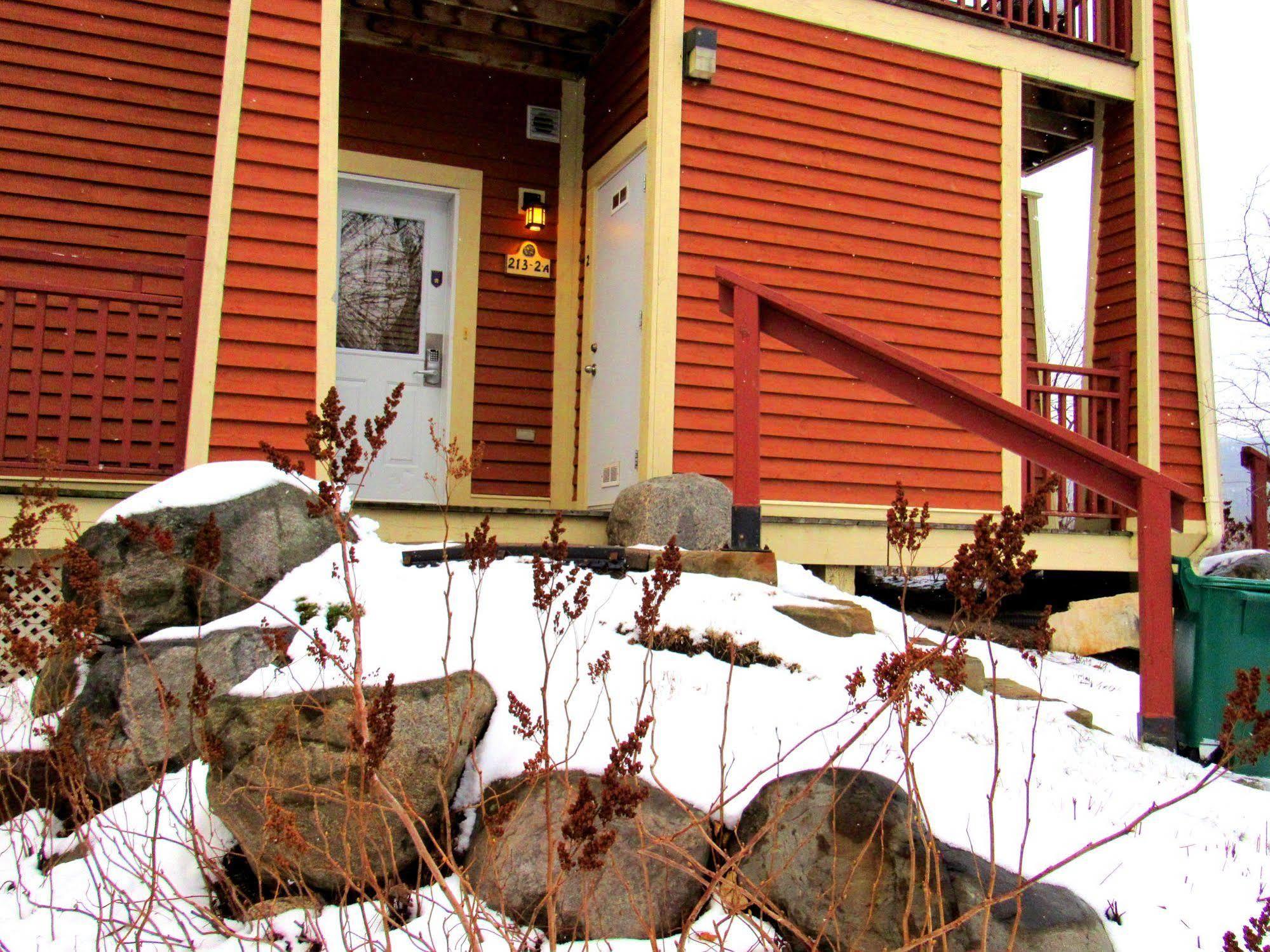 Apartamento Tremblant Les Eaux - Location Adp Mont-Tremblant Exterior foto